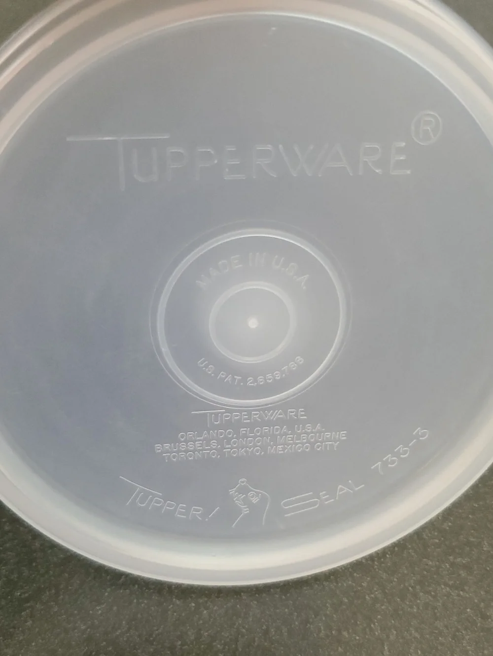 Tupperware 3 Pc Condiment Caddy